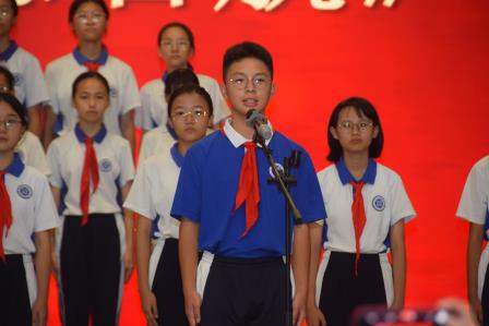 不问花开几，唯愿沐光而行                           ——罗湖实验学校召开2024级七年级新生家长会
