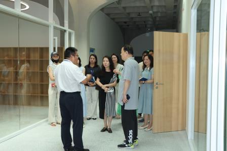 深圳少儿图书馆自然主题馆落户罗湖外语小学