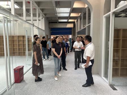罗湖外语小学与杭州市钱塘区教育考察团开展交流活动