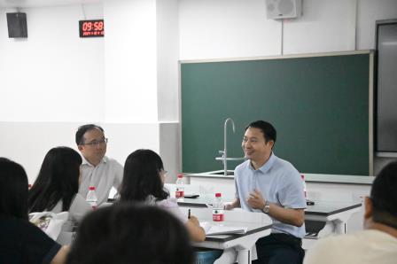 助推教育高质量发展，罗湖区“百人听千课”专家团到桂园