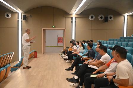 助推教育高质量发展，罗湖区“百人听千课”专家团到桂园