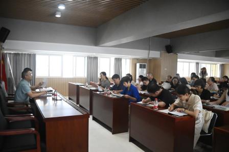 助推教育高质量发展，罗湖区“百人听千课”专家团到桂园