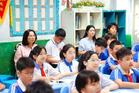 共研新教材，携手促成长 ——深圳市翠茵学校与文昌小学校际交流研讨