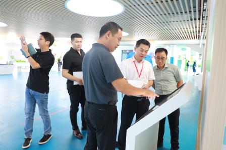 罗湖区第四责任区督学到锦田小学开展校园环境建设专项督导
