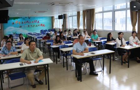 专题研讨深化课堂改革，蓝青育苗助力专业成长——新秀小学开展“语文园地”教学专题研讨活动