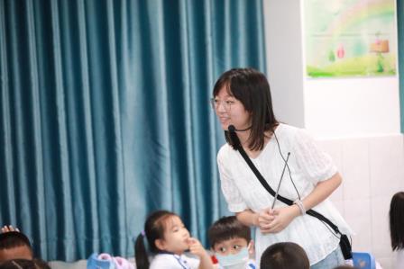 赋能课堂，共促成长——罗湖区“百人听千课”活动走进罗芳小学