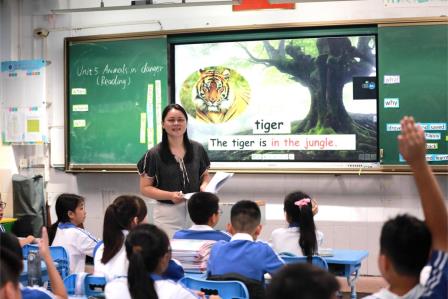 赋能课堂，共促成长——罗湖区“百人听千课”活动走进罗芳小学