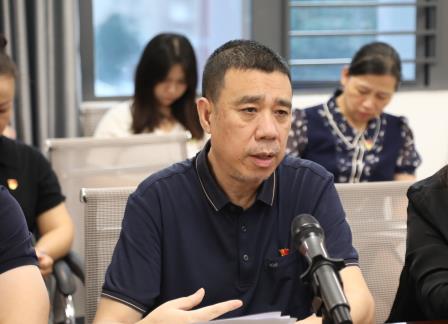 布心中学党总支召开2024年第三季度党员大会