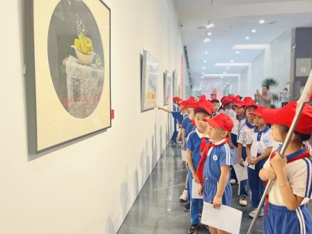 画笔描出美好未来，色彩绘就壮丽人生 —— 湖贝小学开展美术研学活动