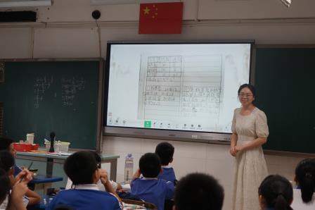 “百人听千课”教研专家团到罗湖小学开展指导工作