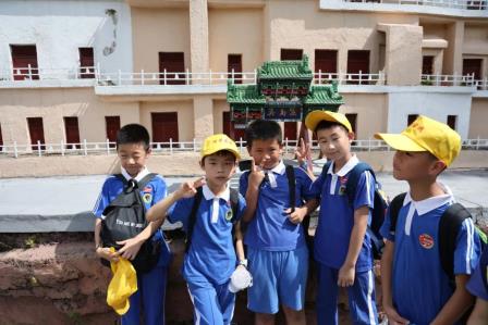 深圳市怡景小学1-3年级开展锦绣中华民俗文化村社会实践活动