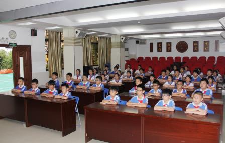 强国梦想，永志不忘 ——南湖小学开展校长课堂第八讲
