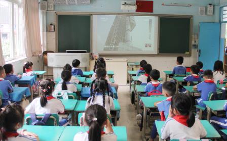 强国梦想，永志不忘 ——南湖小学开展校长课堂第八讲