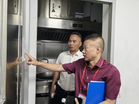 价值引领筑基石，环境浸润育新苗 ——罗湖区人民政府教育督导室第二督导组督学到红桂中学开展“环境建设”专项督导工作