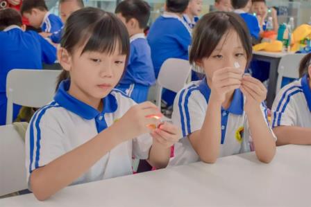 深圳市怡景小学4-6年级开展万思未来馆研学活动