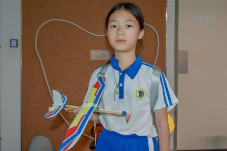 深圳市怡景小学4-6年级开展万思未来馆研学活动