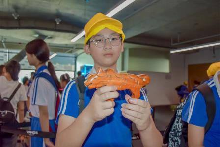 深圳市怡景小学4-6年级开展万思未来馆研学活动