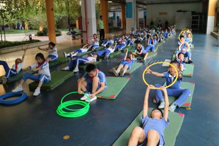 聚焦校园环境建设，共筑学生幸福未来 ——罗湖区教育督导室第八责任区督学到深圳市向西小学开展专项督导工作