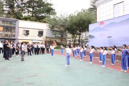 河南、甘肃中小学校长及骨干教师到罗湖小学进行参观交流活动