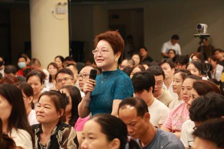罗湖实验学校“年级通识课”开讲