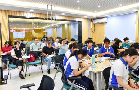 携手并进，共促成长——罗湖高级中学与怀集中学开展结对帮扶教研交流活动