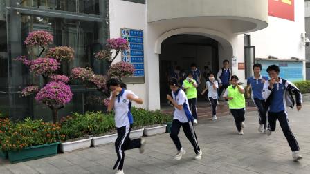 安全记于心，消防践于行——翠园文锦中学消防安全进校园暨消防应急疏散演练活动