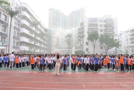 安全记于心，消防践于行——翠园文锦中学消防安全进校园暨消防应急疏散演练活动