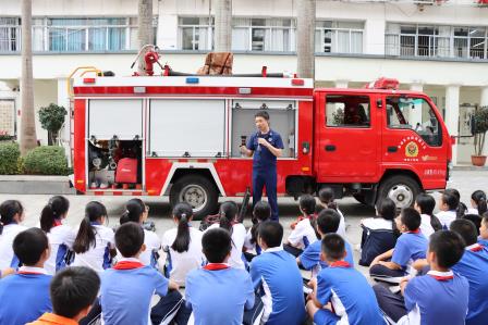 安全记于心，消防践于行——翠园文锦中学消防安全进校园暨消防应急疏散演练活动