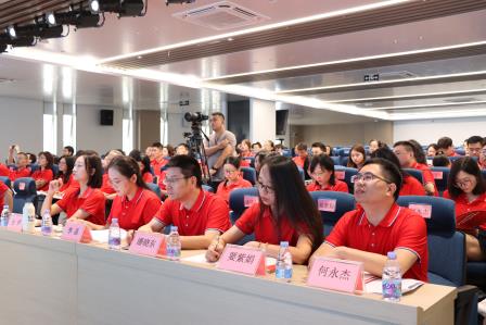 聚力淬新创奇迹，乘势以驰续辉煌——翠园文锦中学2024-2025学年度初三教育教学工作会议