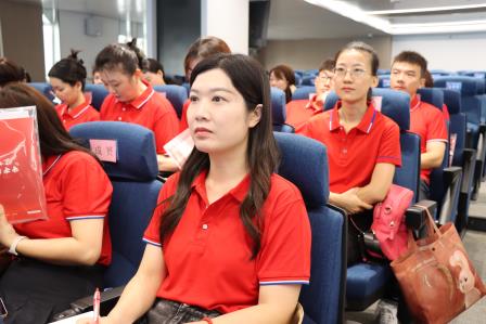 聚力淬新创奇迹，乘势以驰续辉煌——翠园文锦中学2024-2025学年度初三教育教学工作会议