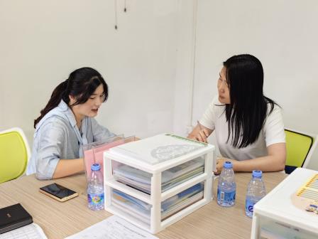 罗湖区第七责任区督学到景园实验小学开展“校园环境建设”专项督导工作