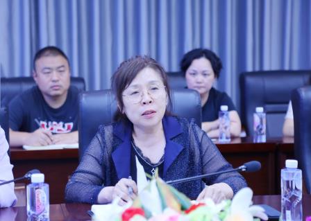 罗湖区第二责任区督学到布心中学开展校园环境专项督导工作