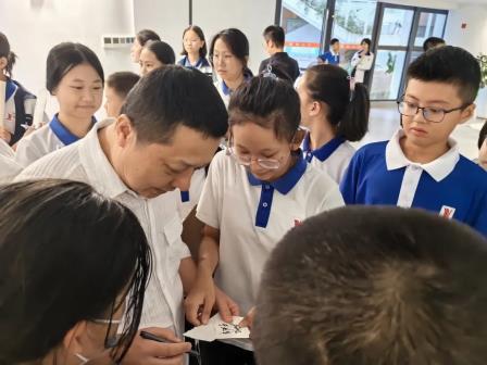 “问道以美·一路丹青”艺术盛宴在布心中学圆满举行