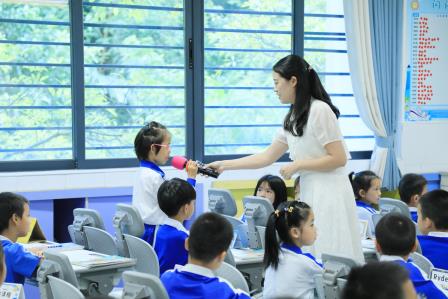 生有素，师有术，教有法——罗湖区“百人听千课”教研专家团到深圳市仙桐实验小学开展教研活动