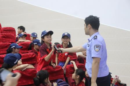 防火于未“燃”  ——深圳市公安局罗湖分局到人民小学开展消防安全课程