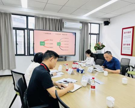环境润心智，校园铸新篇——罗湖区人民政府教育督导室第四责任区督学到湖贝小学开展“环境建设”专项督导工作
