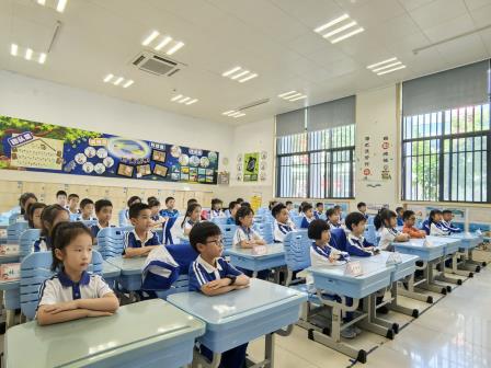 少年先锋展风采，文明和谐共筑梦 ——翠北实验小学第八周班会精彩回顾