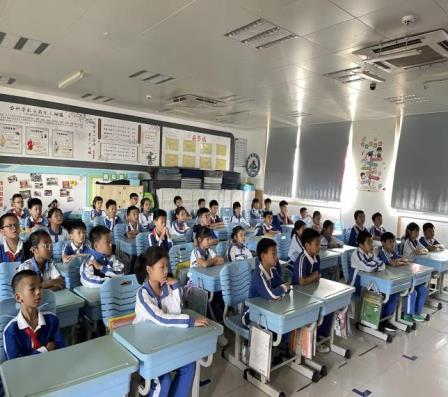 红色电影进校园 老少同声颂党恩 —— 翠北实验小学红色电影教育季纪实