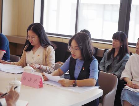区教育局机关第四党支部莅临东昌小学开展“百名机关党员进校园活动”