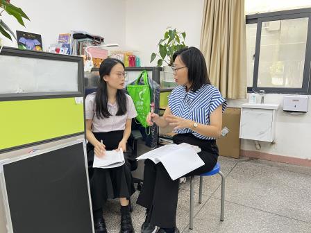 课堂精把脉，研磨促成长——罗湖区“百人听千课”教研活动走进莲塘小学