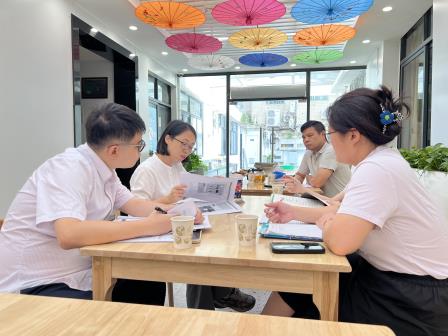 课堂精把脉，研磨促成长——罗湖区“百人听千课”教研活动走进莲塘小学