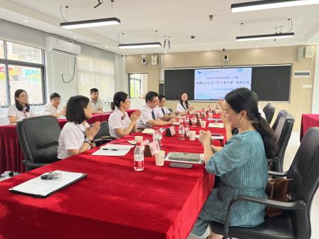 课堂精把脉，研磨促成长——罗湖区“百人听千课”教研活动走进莲塘小学