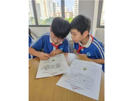 阅读赋成长 书香绽芳华——湖贝小学开展三年级整本书阅读分享活动