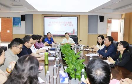 百炼成钢，行稳致远——罗湖区教科院领导、专家莅临东湖中学进行“百人听千课”专项指导