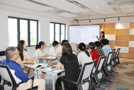 百炼成钢，行稳致远——罗湖区教科院领导、专家莅临东湖中学进行“百人听千课”专项指导