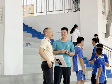 校园环境映辉光，督导携手谱华章——东湖中学迎接“校园环境建设”专项督导