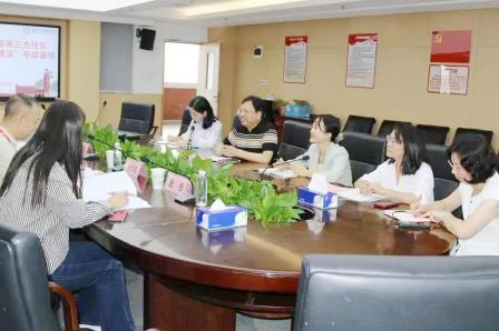 校园环境映辉光，督导携手谱华章——东湖中学迎接“校园环境建设”专项督导
