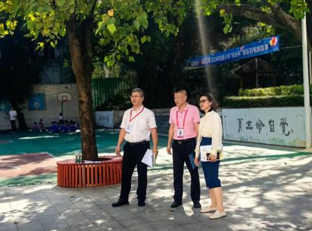 罗湖区第二责任区督学到怡景小学开展“中小学校园环境建设”专项督导工作
