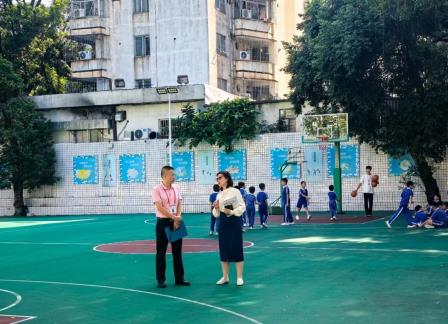 罗湖区第二责任区督学到怡景小学开展“中小学校园环境建设”专项督导工作
