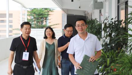 罗湖区第四责任区督学到大望学校开展校园环境建设专项督导工作
